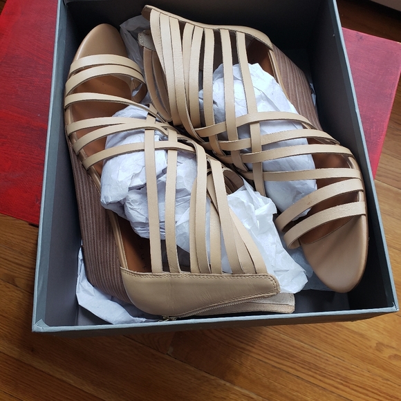 hinge Shoes - Sandals